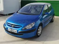 Usado Peugeot 307 90 CV (66 kW) 2005 Azul Berlina