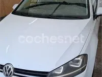 Usado VW Golf VII Advance 105 CV (77 kW) 2013 Blanco Familiar