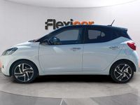 Usado Hyundai i10 84 CV (61 kW) 2021 Gris Utilitario