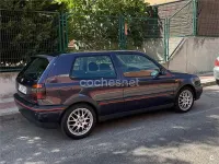 Usado VW Golf III GTI 115 CV (84 kW) 1995 Violeta / lila Berlina