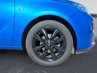 Usado Opel Adam Unlimited 87 CV (63 kW) 2018 Azul Utilitario