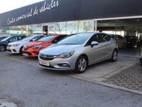 Usado Opel Astra Selective 110 CV (80 kW) 2018 Gris Familiar