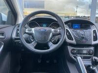 Usado Ford Focus Trend 115 CV (84 kW) 2014 Blanco Berlina