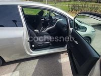 Usado Toyota Auris Luna 90 CV (66 kW) 2007 Gris / plata Utilitario