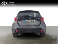 Usado Toyota Yaris Active 116 CV (85 kW) 2025 Gris Utilitario