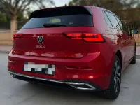 Usado VW Golf VIII Style 131 CV (96 kW) 2022 Rojo Utilitario