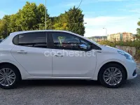 Usado Peugeot 208 Signature Sky 110 CV (80 kW) 2019 Blanco Utilitario