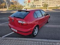 Usado Seat Leon Sport 105 CV (77 kW) 2004 Rojo Utilitario