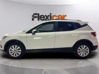 Usado Seat Arona Ecomotive 95 CV (69 kW) 2018 Blanco SUV
