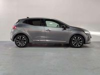 Usado Renault Clio V Techno 91 CV (66 kW) 2025 Gris Utilitario
