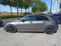 Usado Mercedes A180 116 CV (85 kW) 2018 Gris / plata Berlina
