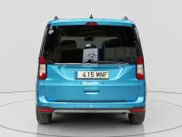 Usado Ford Tourneo Connect Active 122 CV (89 kW) 2024 Azul Monovolumen