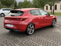 Usado Seat Leon FR 150 CV (110 kW) 2023 Rojo Berlina
