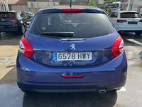 Usado Peugeot 208 Active 92 CV (67 kW) 2014 Azul Utilitario