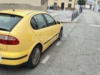 Usado Seat Leon Sport 180 CV (132 kW) 2000 Amarillo Utilitario