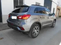 Usado Mitsubishi ASX Motion 117 CV (86 kW) 2019 Gris / plata SUV