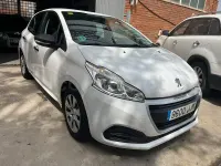 Usado Peugeot 208 Access 82 CV (60 kW) 2015 Gris / plata Utilitario