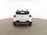 Usado Dacia Sandero Comfort 91 CV (66 kW) 2021 Blanco Berlina