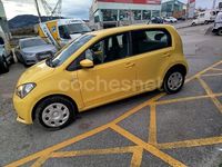 Usado Seat Mii Style 75 CV (55 kW) 2016 Amarillo Utilitario