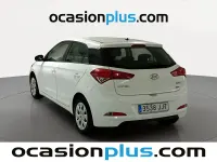 Usado Hyundai i20 75 CV (55 kW) 2015 Blanco Utilitario