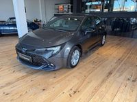 Usado Toyota Corolla Active 140 CV (102 kW) 2025 Gris / plata Berlina