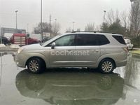 Usado Ssangyong (KGM) Rodius Limited 155 CV (114 kW) 2014 Gris / plata Monovolumen