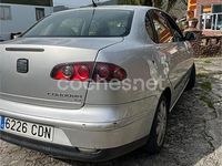 Usado Seat Cordoba Sport 130 CV (95 kW) 2003 Gris / plata Berlina