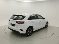 Occasion Kia Ceed 100 PK (73 kW) 2025 Wit Hatchback