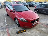 Begagnad Volvo V40 Kinetic 120 HK (88 kW) 2017 Röd Sedan