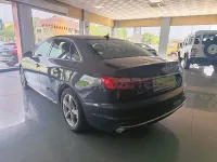 Usado Audi A4 Advanced Plus 136 CV (100 kW) 2021 Gris / plata Berlina