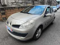 Usado Renault Clio II 100 CV (73 kW) 2007 Beige Berlina