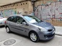 Usado Renault Clio GrandTour Authentique 70 CV (51 kW) 2008 Gris / plata Familiar