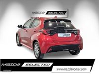 Usado Mazda 2 116 CV (85 kW) 2023 Rojo Berlina
