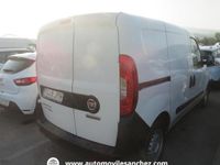 Usado Fiat Doblò 95 CV (69 kW) 2017 Blanco Monovolumen