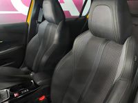 Usado Peugeot 208 GT-line 102 CV (75 kW) 2020 Amarillo Utilitario