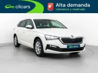 Usado Skoda Scala Ambition 110 CV (80 kW) 2022 Blanco Utilitario