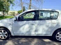 Usado Dacia Sandero Ambiance 75 CV (55 kW) 2010 Blanco Berlina