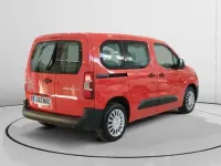 Usado Toyota Proace City Active 131 CV (96 kW) 2023 Rojo Monovolumen