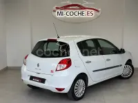 Usado Renault Clio Exception 85 CV (62 kW) 2010 Blanco Familiar