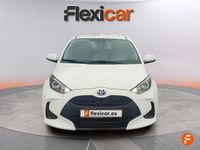Usado Toyota Yaris Hybrid Active 116 CV (85 kW) 2021 Blanco