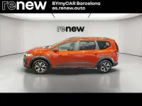 Usado Dacia Jogger Expression 140 CV (102 kW) 2023 Marrón Monovolumen