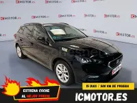 Usado Seat Leon Style 130 CV (95 kW) 2021 Negro Familiar