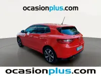 Usado Renault Mégane IV Zen 110 CV (80 kW) 2017 Rojo Utilitario