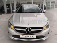 Usado Mercedes CLA200 Shooting Brake 136 CV (100 kW) 2017 Gris / plata Familiar