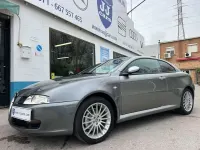 Usado Alfa Romeo GT Distinctive 165 CV (121 kW) 2005 Gris Coupe