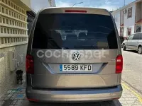 Usado VW Caddy Trendline 102 CV (75 kW) 2018 Gris / plata Monovolumen