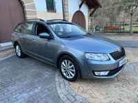 usado Skoda Octavia Combi 1.6TDI CR Ambition 105