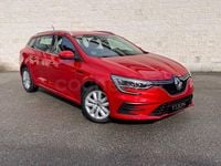 Usado Renault Mégane GrandTour Intens 115 CV (84 kW) 2021 Rojo Familiar
