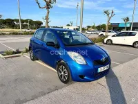 Usado Toyota Yaris Sol 87 CV (63 kW) 2007 Azul Utilitario