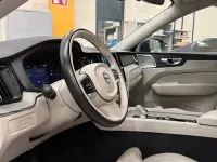 Usado Volvo XC60 Ultimate 350 CV (257 kW) 2023 Azul SUV